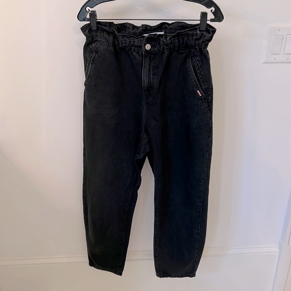 Zara High Waisted Paper Bag Black Jeans size 6 - Picture 2 of 5